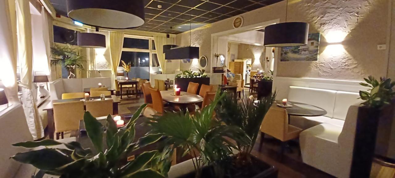 De Zevende Hemel Hotel Kerkrade Bagian luar foto