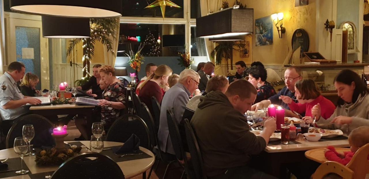 De Zevende Hemel Hotel Kerkrade Bagian luar foto